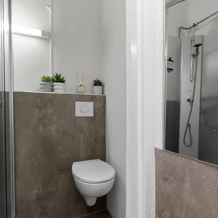 Staywell Im Colbekiez - Sauna & Zentral Appartamento Berlino