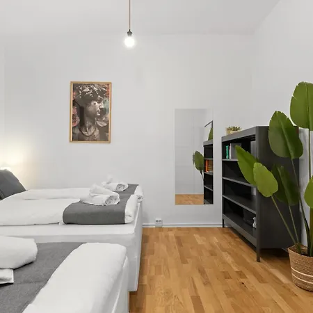 Staywell Im Colbekiez - Sauna & Zentral *