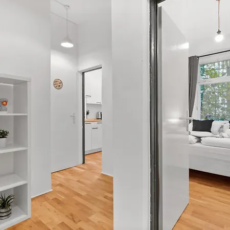 Staywell Im Colbekiez - Sauna & Zentral Berlino